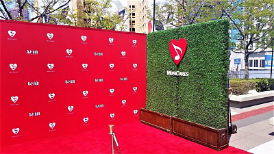 Пресс волл (press wall)